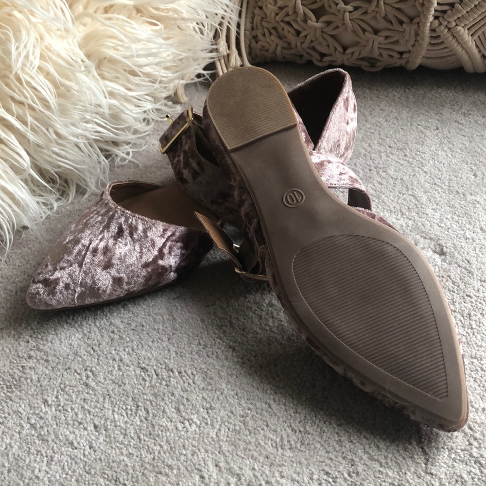 American Eagle Outfitters Velvet Flats in Mauve - Picture 2 of 5